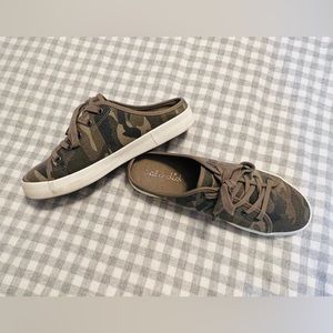 Splendid Slide on Sneakers 8.5